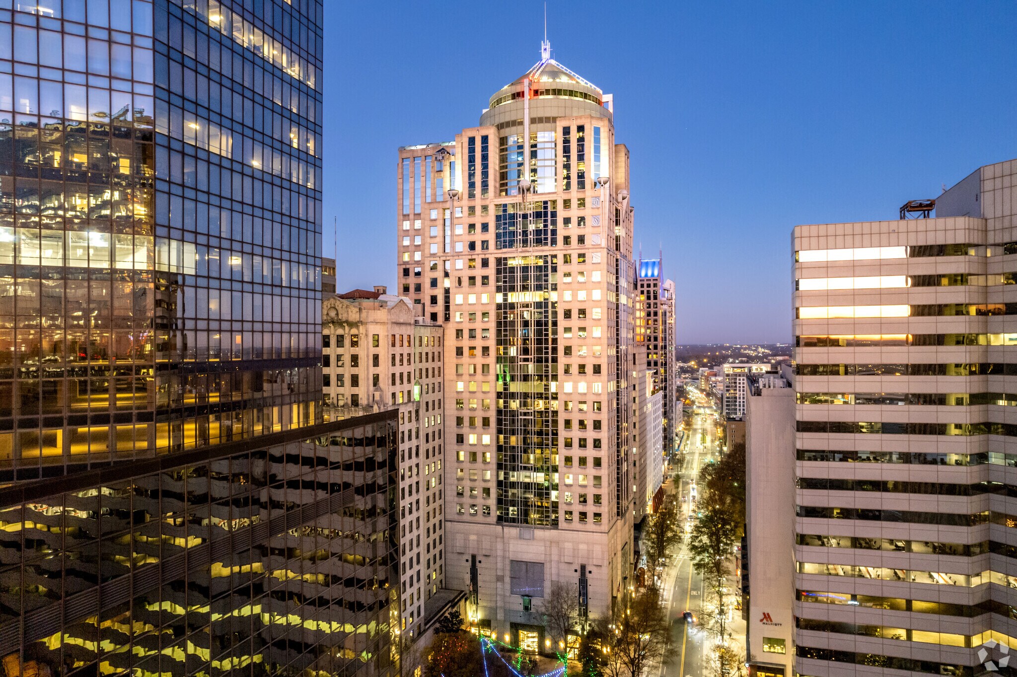 121 W Trade St, Charlotte, NC à louer Photo principale– Image 1 sur 20