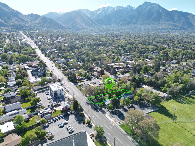 2420 E 3300 S, Salt Lake City, UT à vendre - Photo de l’immeuble – Image 1 sur 12