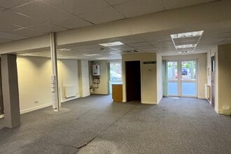 Harrington Ln, Exeter à louer Photo intérieure– Image 2 sur 3