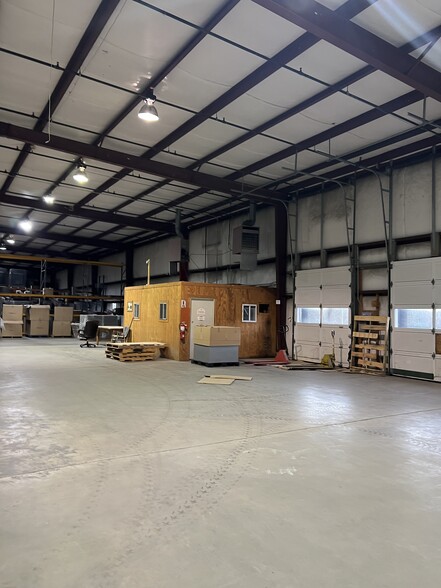 233 Millboro Industrial Park Rd, Millboro, VA à louer - Photo intérieure – Image 3 sur 11