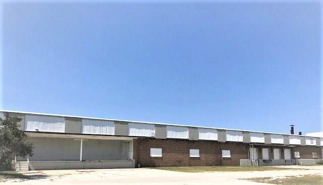1100 W Barker Ave, Michigan City, IN à louer - Photo de l’immeuble – Image 3 sur 8