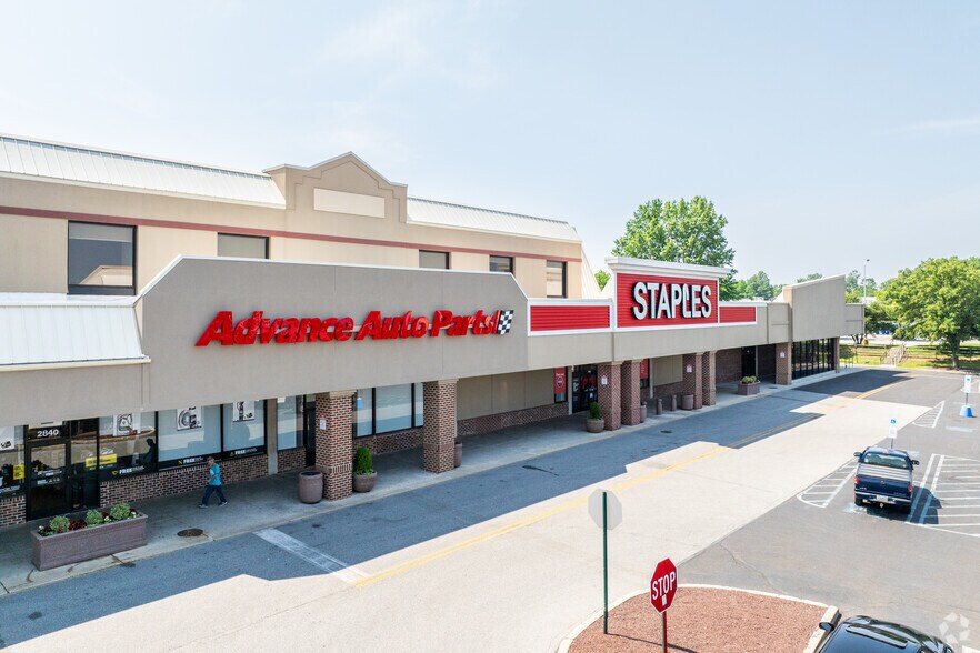 2860 Dekalb Pike, East Norriton Township, PA à louer - Photo de l’immeuble – Image 3 sur 4