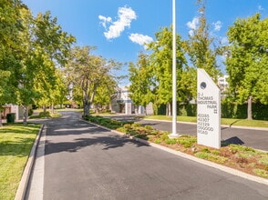 42285 Osgood Rd, Fremont, CA à louer Photo de l’immeuble– Image 2 sur 4