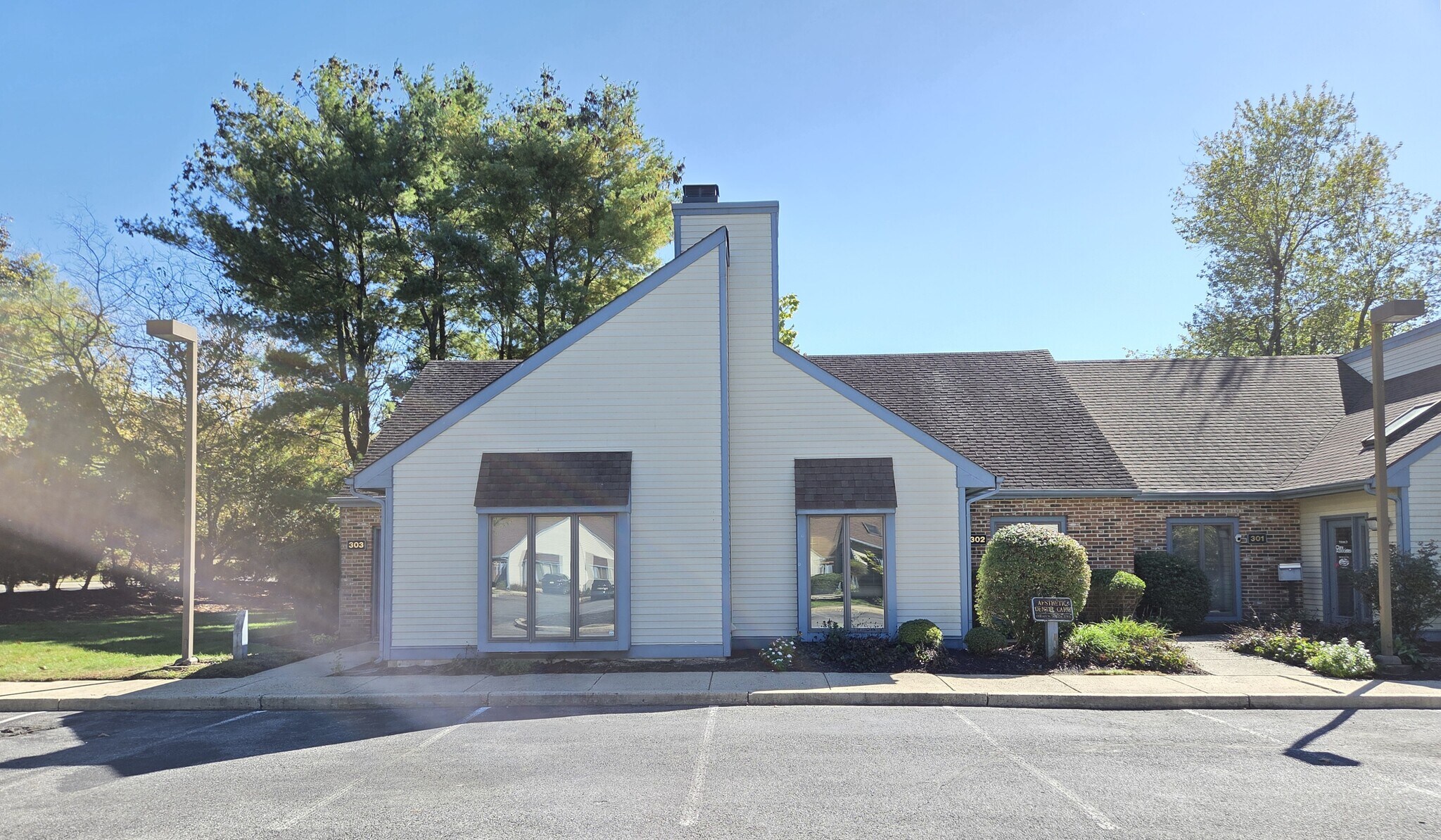 146 Lakeview Dr S, Gibbsboro, NJ à vendre Photo principale– Image 1 sur 10