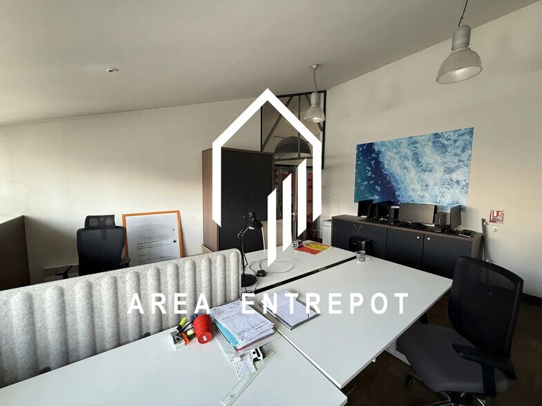 Industriel/Logistique dans Aix-en-Provence à vendre - Photo intérieure – Image 2 sur 3