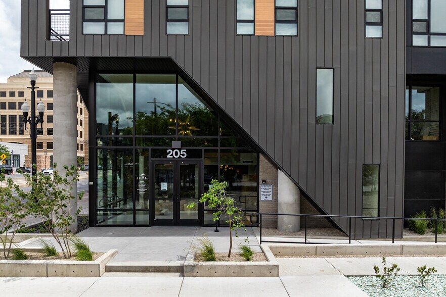 205 S 500 W, Salt Lake City, UT à louer - Photo de l’immeuble – Image 3 sur 4