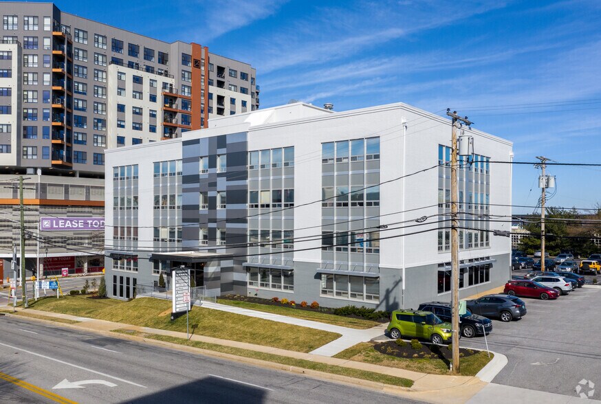 200 E Joppa Rd, Towson, MD à louer - Photo principale – Image 1 sur 19