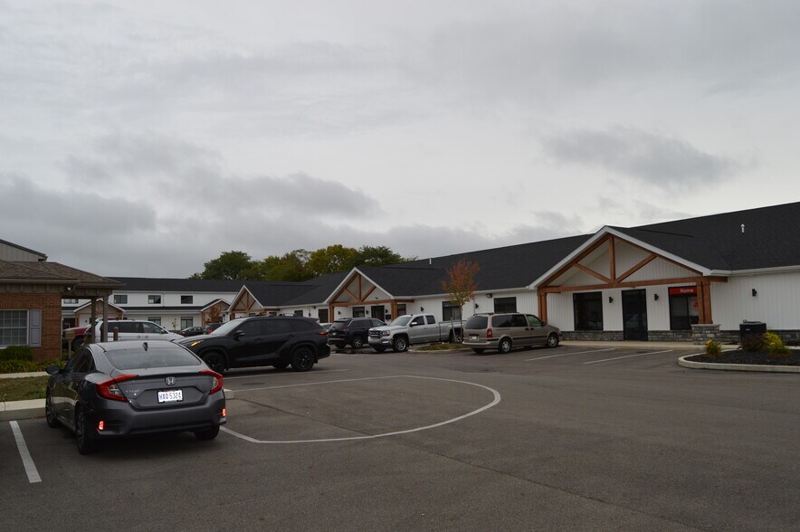 2656 N Columbus St, Lancaster, OH à louer - Photo de l’immeuble – Image 3 sur 8