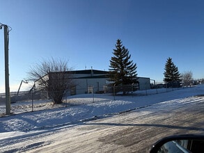 8459 23rd Ave NE, Calgary, AB à louer Photo intérieure– Image 1 sur 16