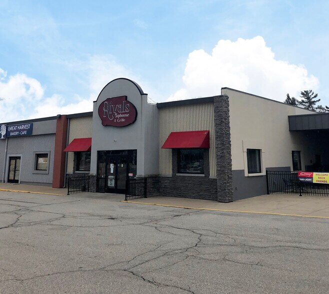 2500 E M 21, Corunna, MI à louer - Photo de l’immeuble – Image 3 sur 11