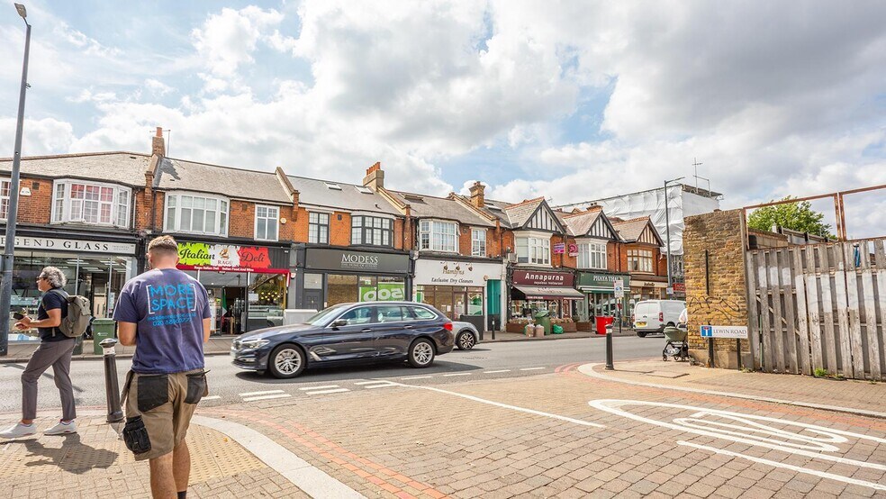 197 Upper Richmond Rd W, Londres à vendre - Photo de l’immeuble – Image 3 sur 8