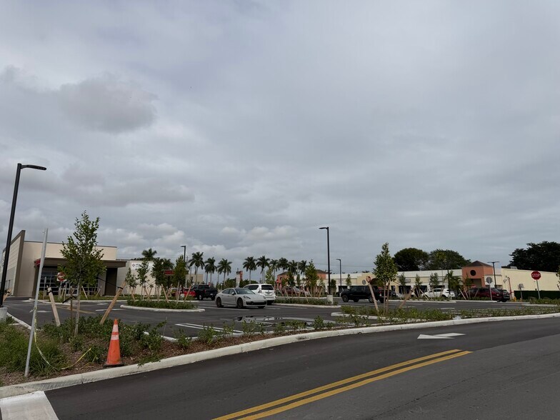 14100 SW 288th St, Homestead, FL à louer - Photo de l’immeuble – Image 3 sur 12