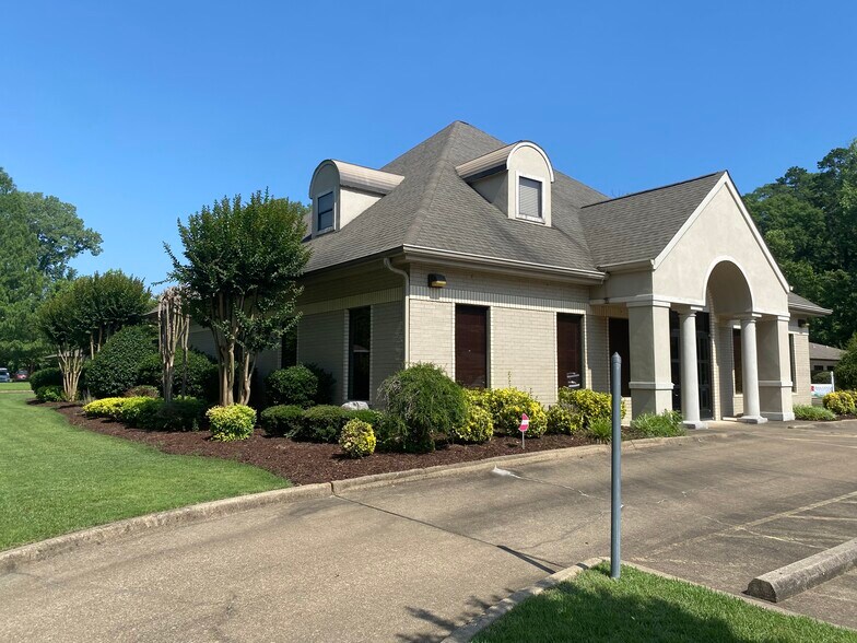 2906 Cypress Rd, Arkadelphia, AR à vendre - Photo de l’immeuble – Image 3 sur 20