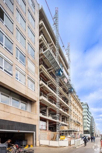 113 Bis Avenue Charles De Gaulle, Neuilly-sur-Seine à louer - Photo de l’immeuble – Image 1 sur 3