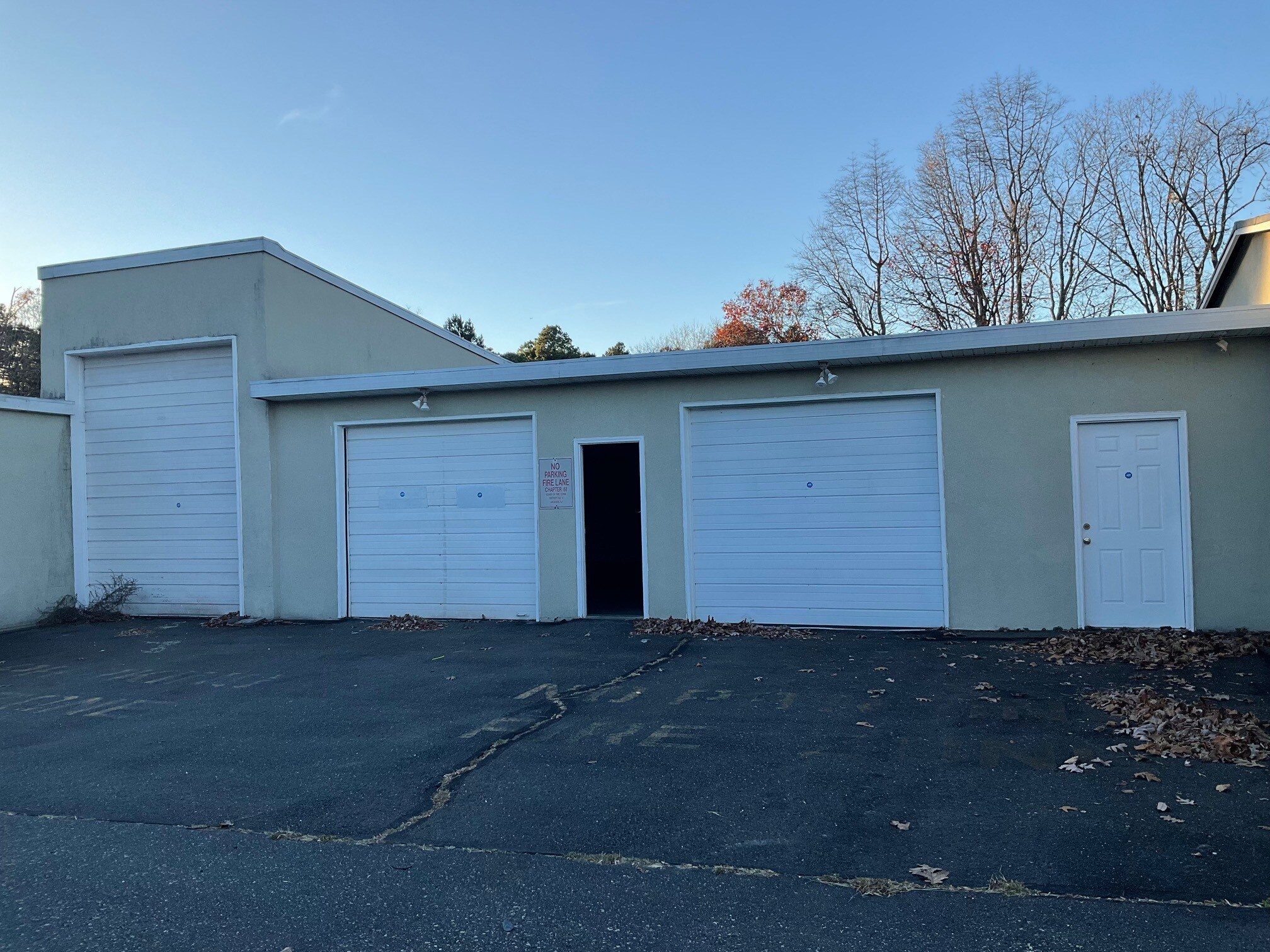 585 N County Line Rd, Jackson, NJ à louer Photo de l’immeuble– Image 1 sur 9