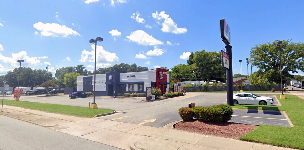 4504 Jefferson Davis Hwy, Richmond, VA à louer - Photo de l’immeuble – Image 2 sur 6