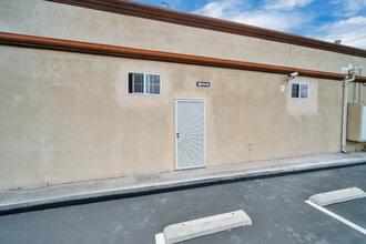 1830 Rosecrans ave, Gardena, CA à louer Photo de l’immeuble– Image 1 sur 7