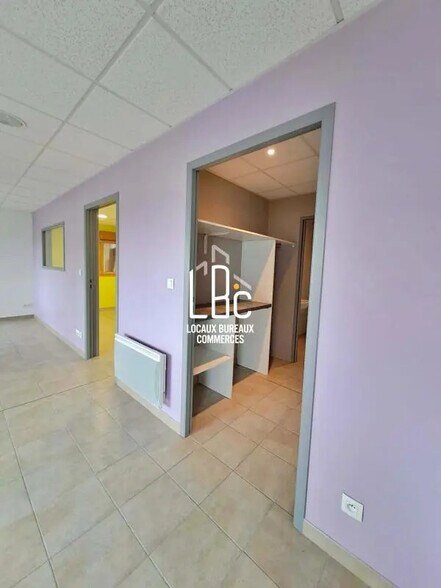 Bureau dans Le Bignon à louer - Photo de l’immeuble – Image 3 sur 8