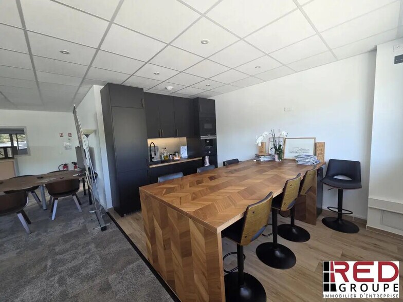 Industriel/Logistique dans La Ciotat à louer - Photo intérieure – Image 1 sur 6