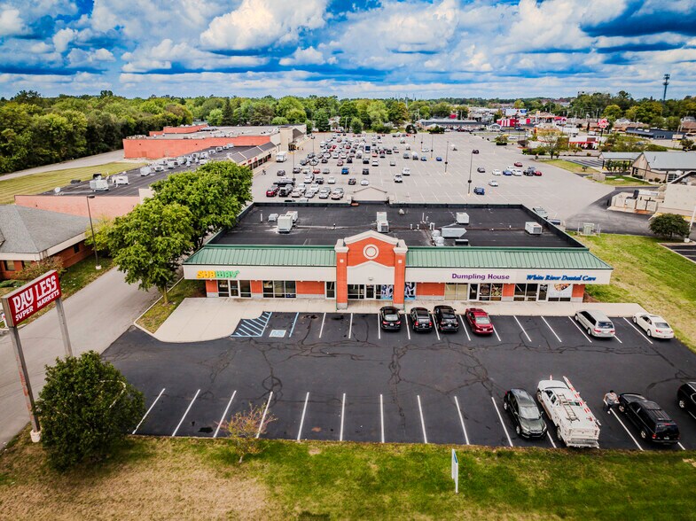 2890-2904 W White River Blvd, Muncie, IN à louer - Photo principale – Image 1 sur 8