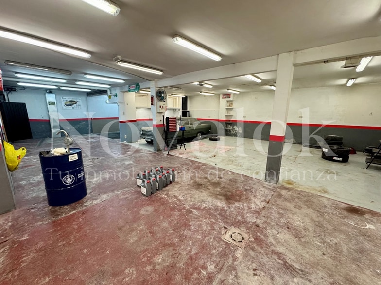 Immeuble residentiel dans Madrid, Madrid à vendre - Photo intérieure – Image 2 sur 2