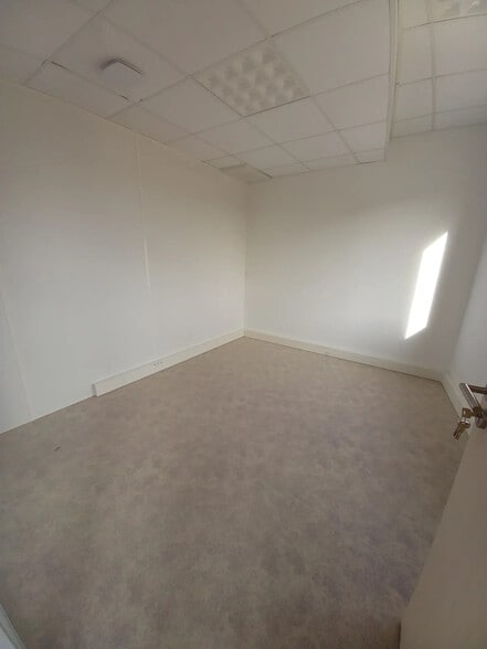 5 Boulevard Willy Brandt, Saint-Nazaire à louer - Photo de l’immeuble – Image 2 sur 16