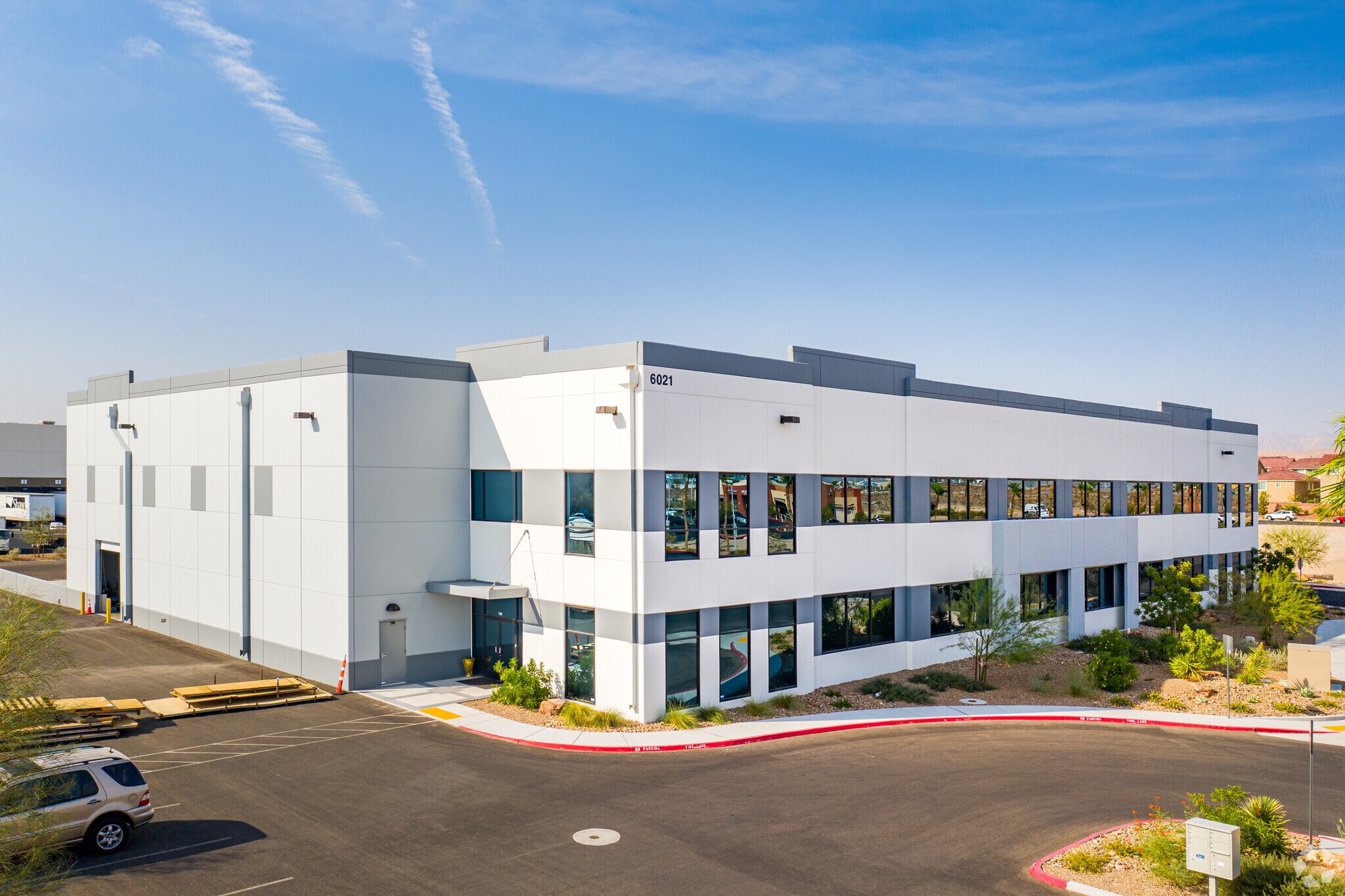 6021 Badura Ave, Las Vegas, NV à louer Photo de l’immeuble– Image 1 sur 18