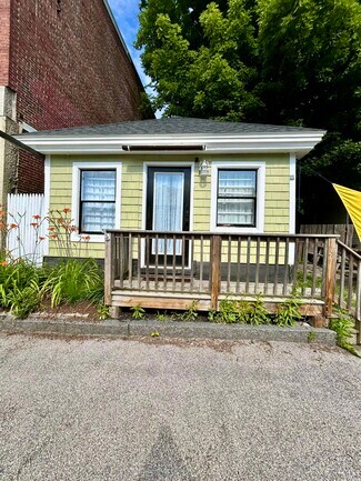 Plus de détails pour 111 Main St, Winterport, ME - Local commercial à vendre