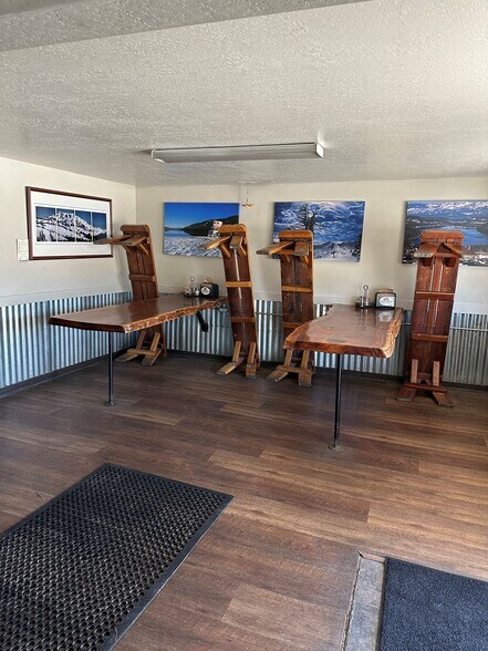 11782 Donner Pass Rd, Truckee, CA à vendre - Photo intérieure – Image 2 sur 4