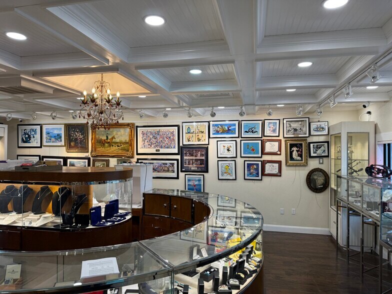 3816-3820 Grand Blvd, New Port Richey, FL à louer - Photo de l’immeuble – Image 2 sur 12