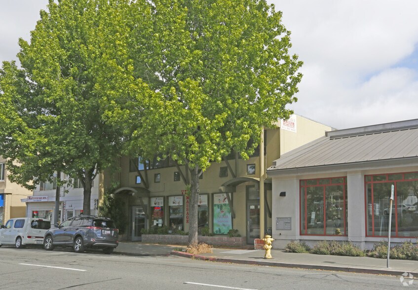 526 3rd St, San Rafael, CA à louer - Photo principale – Image 1 sur 10