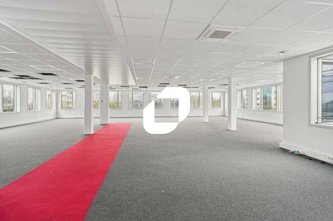 Plus de détails pour 23 Allée Des Impressionnistes, Villepinte - Bureau à louer