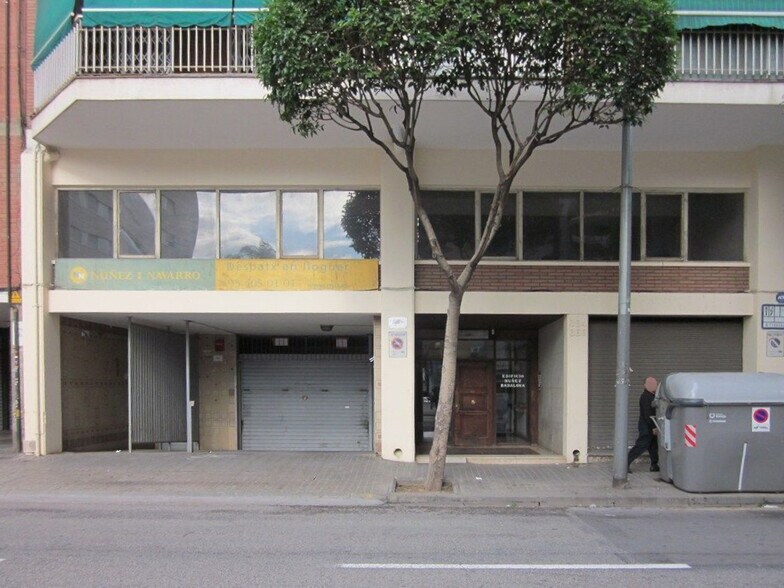 Avinguda de Alfonso XIII, 364-366, Badalona, Barcelona à louer - Photo de l’immeuble – Image 3 sur 4