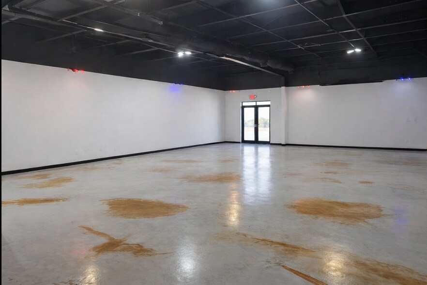 719 Hwy 96, Bonaire, GA à louer - Photo de l’immeuble – Image 2 sur 12