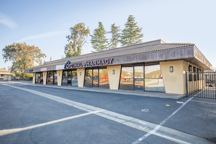 6110 Fair Oaks Blvd, Carmichael, CA à louer - Photo de l’immeuble – Image 2 sur 11