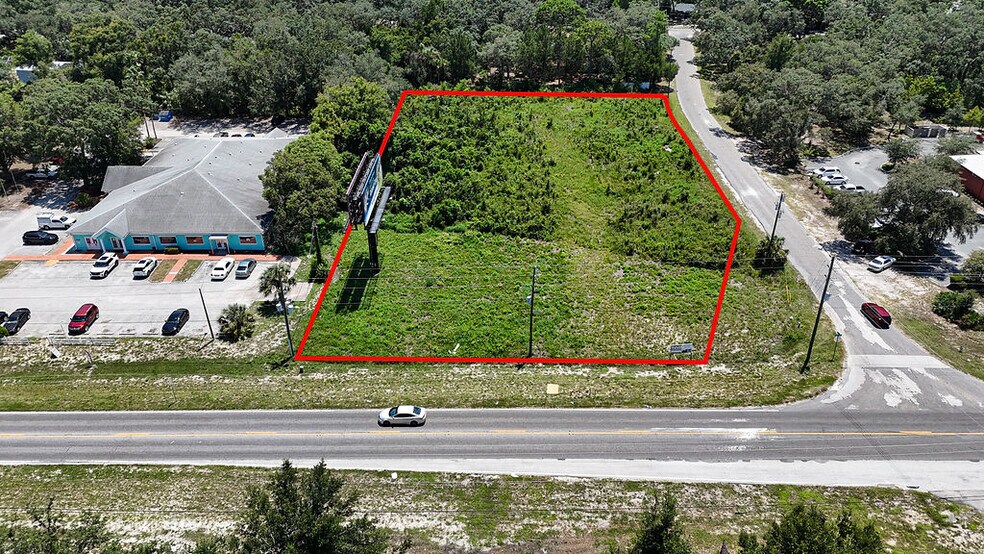 18888 Ackson Rd, Spring Hill, FL à vendre - Photo de l’immeuble – Image 1 sur 51