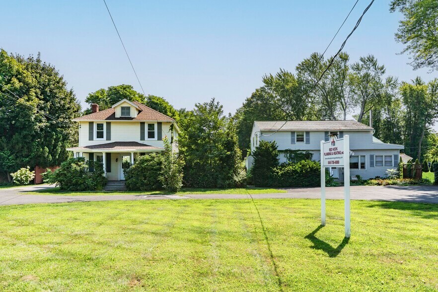 7316 S Broadway, Red Hook, NY à vendre - Photo principale – Image 1 sur 5