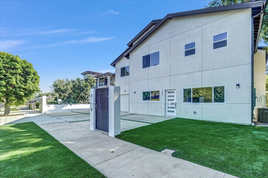 7322 Newcastle Ave, Reseda, CA à vendre - Photo de l’immeuble – Image 2 sur 41
