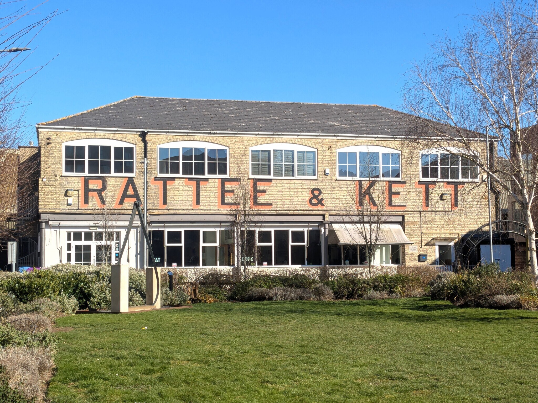 Purbeck Rd, Cambridge à louer Photo de l’immeuble– Image 1 sur 10