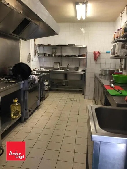 Local commercial dans Luisant à louer - Photo de l’immeuble – Image 2 sur 4