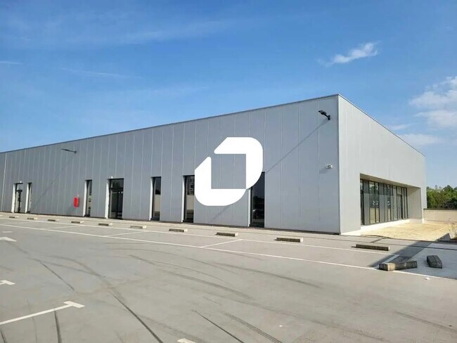 Plus de détails pour Local commercial à louer