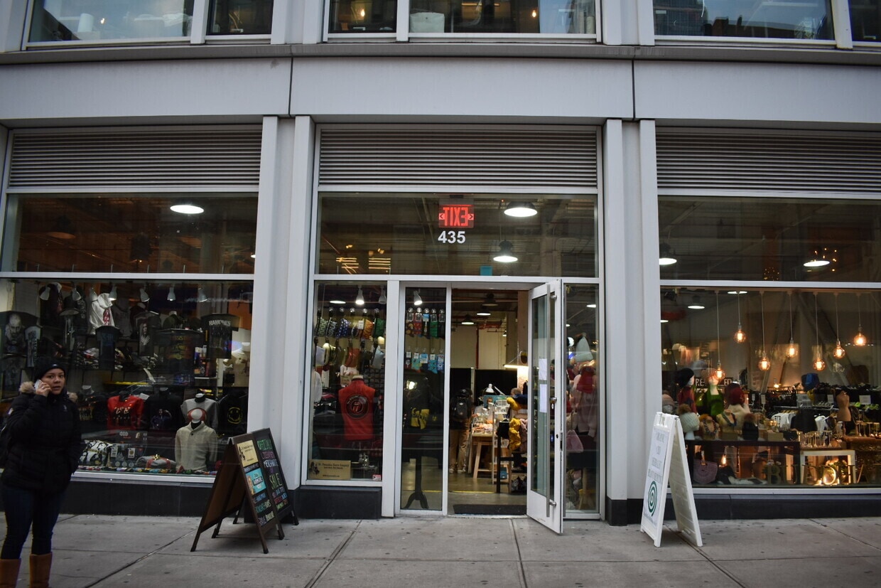 433 Broadway, New York, NY à louer Photo de l’immeuble– Image 1 sur 3