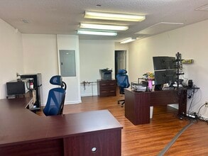 3107 W Market St, Johnson City, TN à louer Photo intérieure– Image 2 sur 5