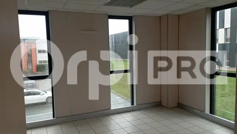 Bureau dans Reims à louer - Photo intérieure – Image 3 sur 8