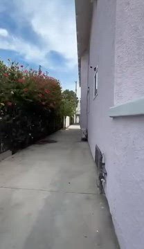 1161 W 37th Dr, Los Angeles, CA à vendre - Vidéo sur l’annonce professionnelle – Image 2 sur 52