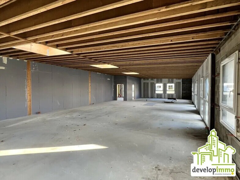 Bureau dans Bayeux à vendre - Photo intérieure – Image 2 sur 12