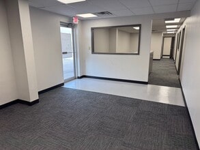 7202-7378 E 38th St, Tulsa, OK à louer Photo de l’immeuble– Image 2 sur 14