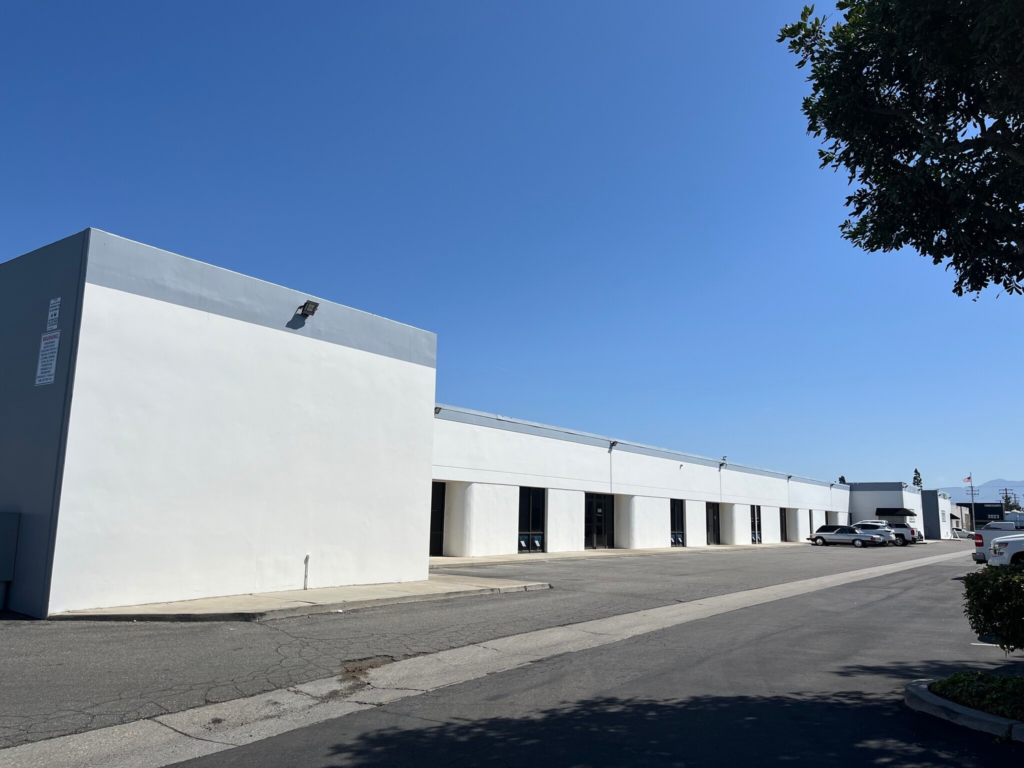 3000-3022 Orange Ave, Santa Ana, CA à louer Photo principale– Image 1 sur 4