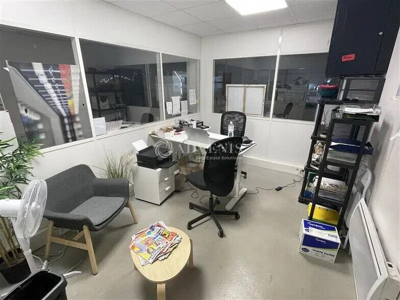 Local d’activités dans Mérignac à louer - Photo de l’immeuble – Image 3 sur 7