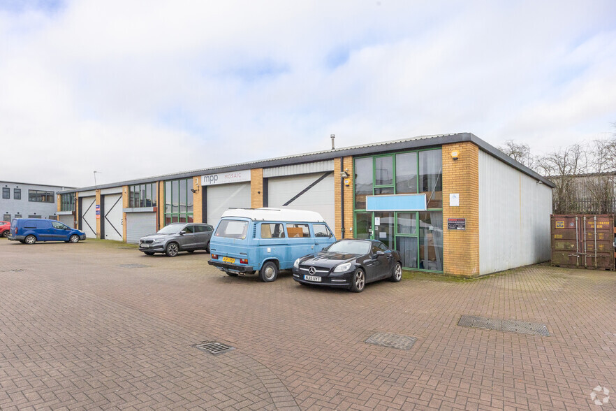 4 Bentley Ct, Wellingborough à louer - Photo de l’immeuble – Image 2 sur 2